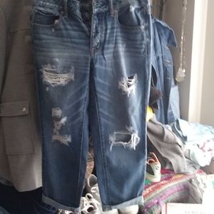 American eagle non stretch distressed boyfriend fi